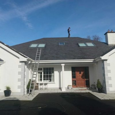 Roof-Cleaning-slider